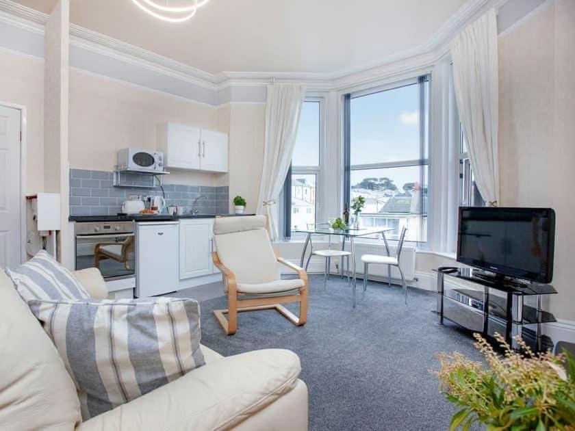 פיינטון Bedford Holiday Apartments מראה חיצוני תמונה