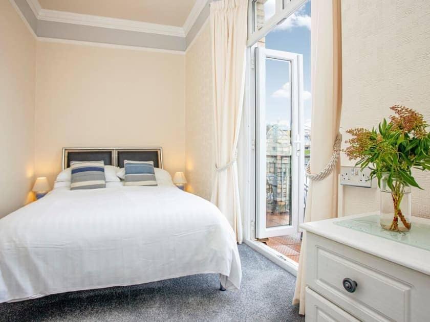 פיינטון Bedford Holiday Apartments מראה חיצוני תמונה