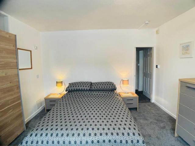 פיינטון Bedford Holiday Apartments מראה חיצוני תמונה