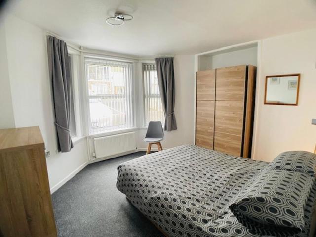 פיינטון Bedford Holiday Apartments מראה חיצוני תמונה